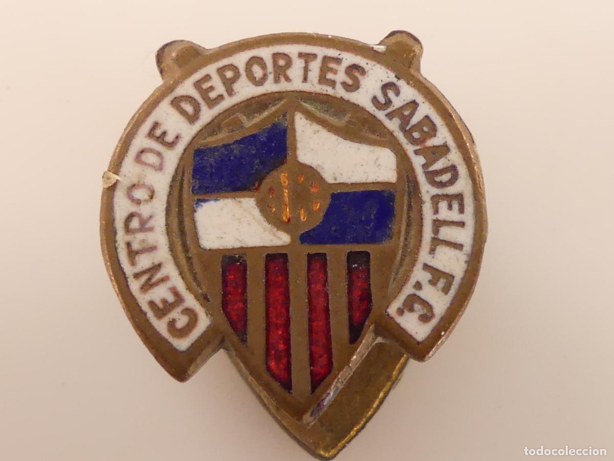 Sports collectibles: PIN OJAL INSIGNIA - CENTRO DE DEPORTES SABADELL F.C.