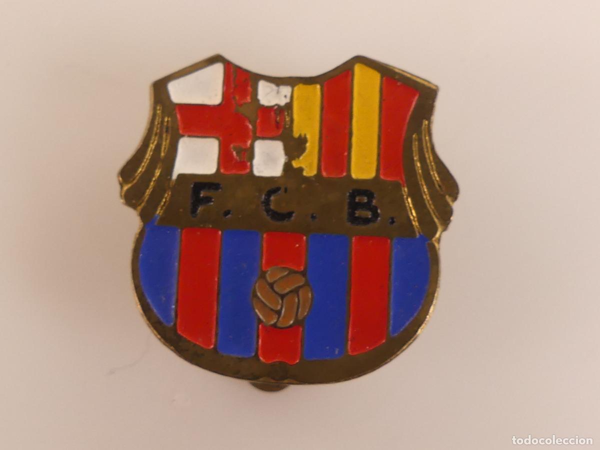 Sports collectibles: PIN OJAL INSIGNIA - BARCELONA CLUB DE FUTBOL