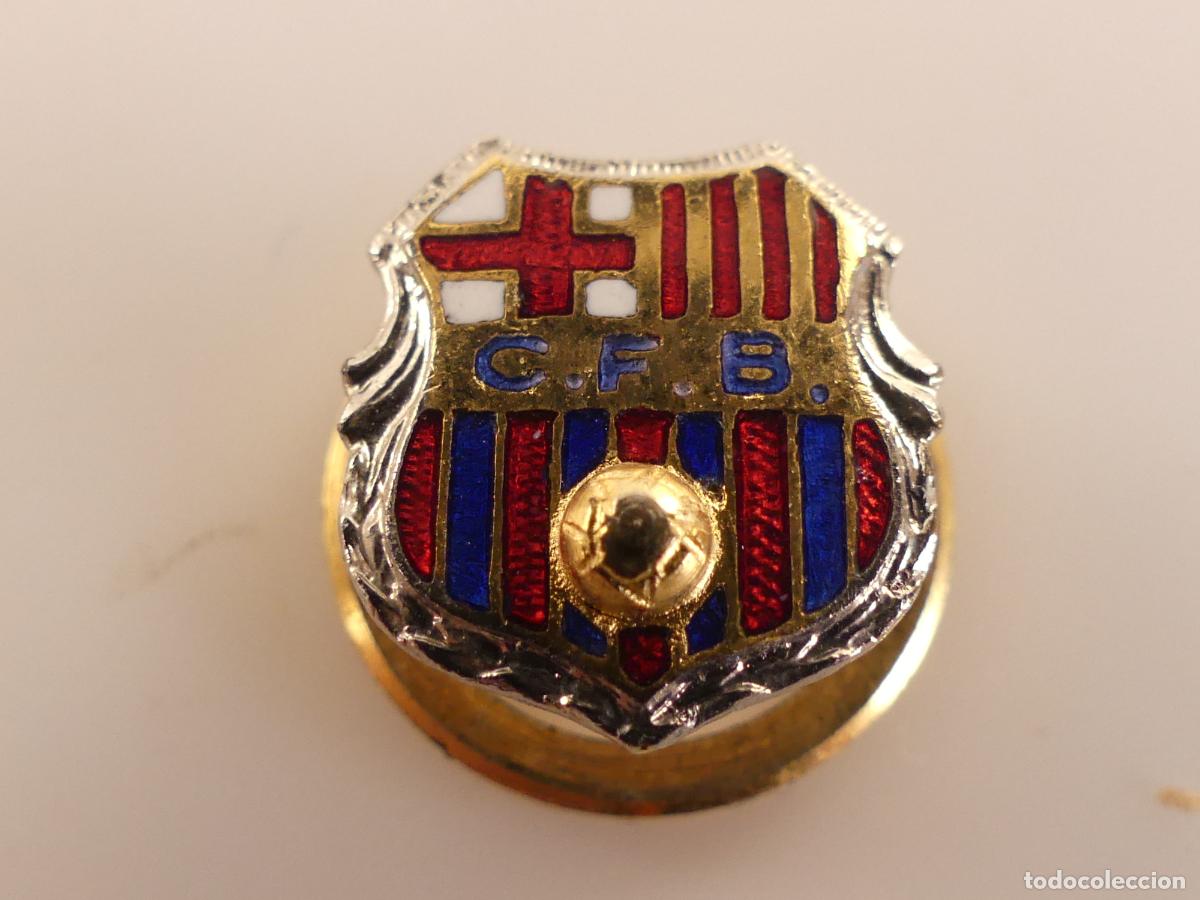 Sports collectibles: PIN OJAL INSIGNIA - BARCELONA CLUB DE FUTBOL
