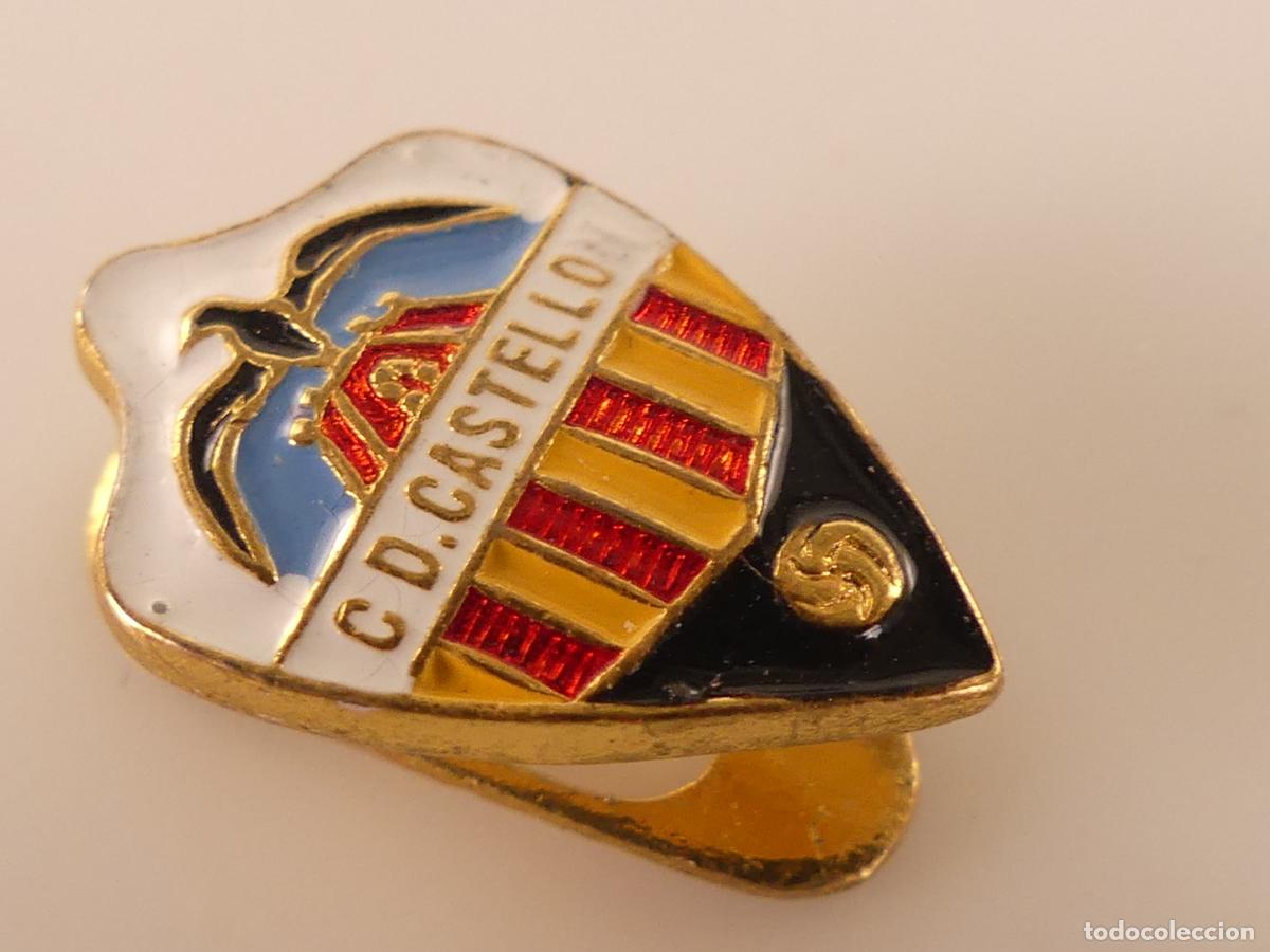Sports collectibles: PIN OJAL INSIGNIA - CD.CASTELLON