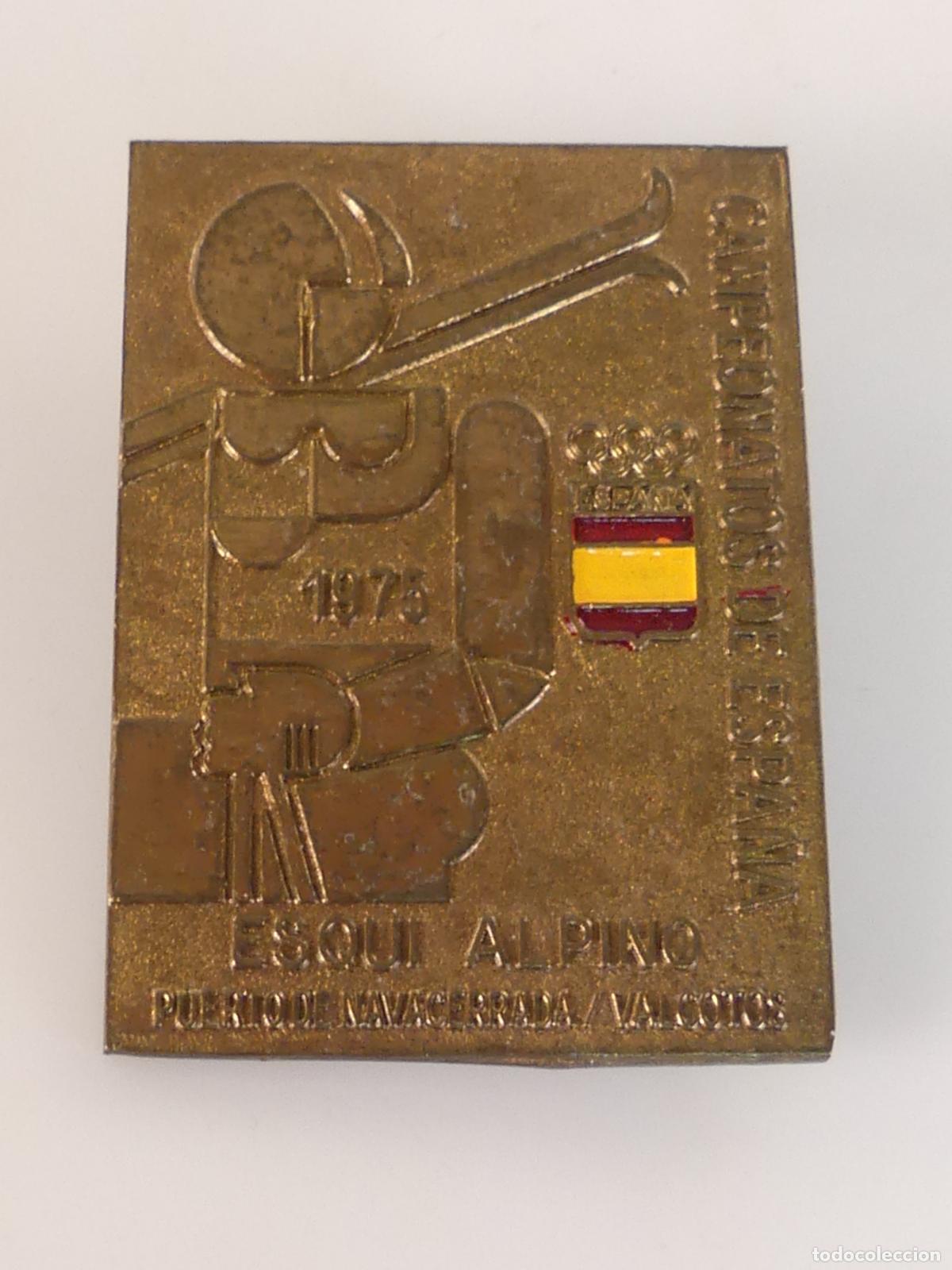 Sports collectibles: INSIGNIA - CAMPEONATO DE ESPA&Ntilde;A ESQUI ALPINO