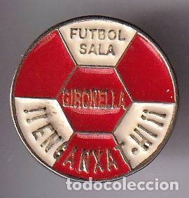 Sammelleidenschaft Sport: PIN DEL CLUB DE FUTBOL SALA GIRONELLA (FOOTBALL)