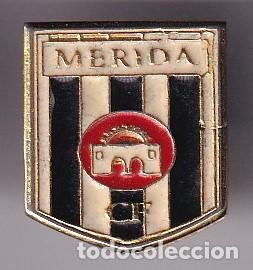 Sports collectibles: PIN DEL CLUB DE FUTBOL MERIDA (FOOTBALL)