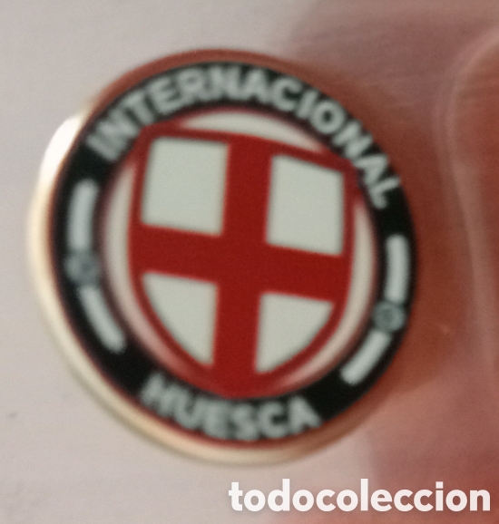 Coleccionismo deportivo: PIN F&Uacute;TBOL INTERNACIONAL