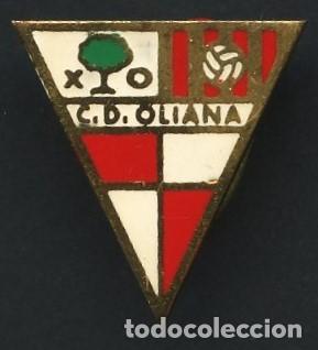 Sports collectibles: F&Uacute;TBOL, INSIGNIA, PIN ANTIGUO, CLUB DEPORTIVO OLIANA