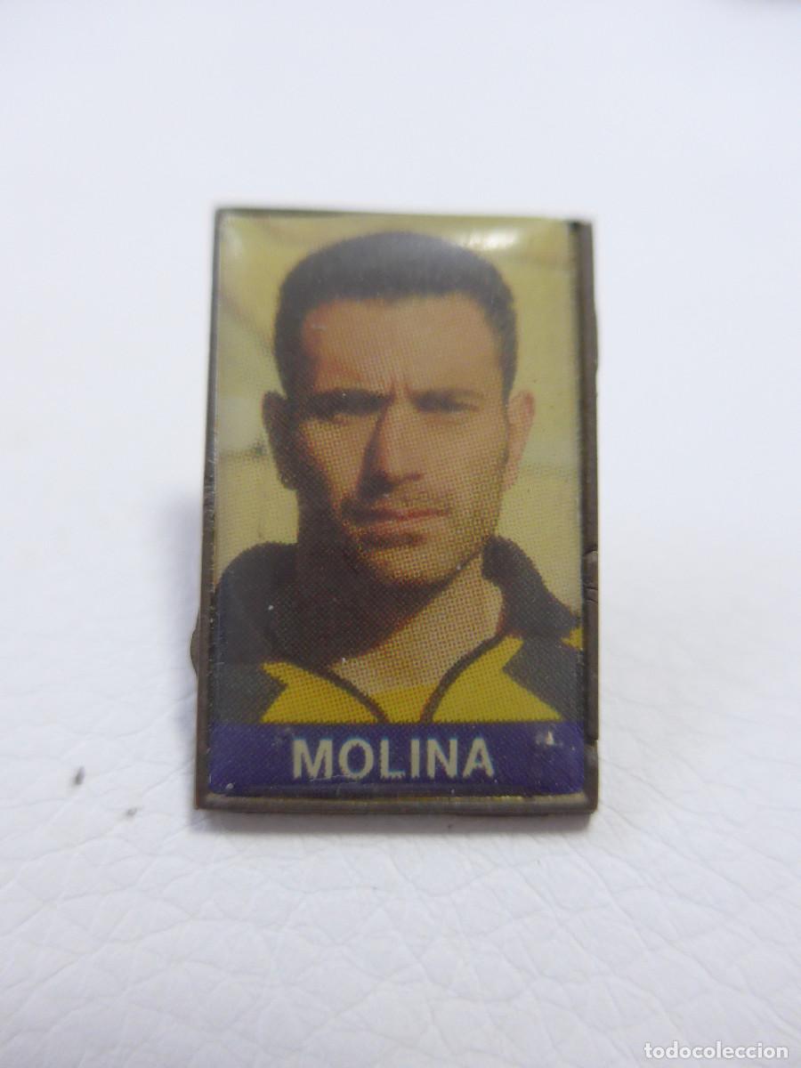 Coleccionismo deportivo: PIN MOLINA SELECCION ESPA&Ntilde;OLA DE FUTBOL DIARIO MARCA