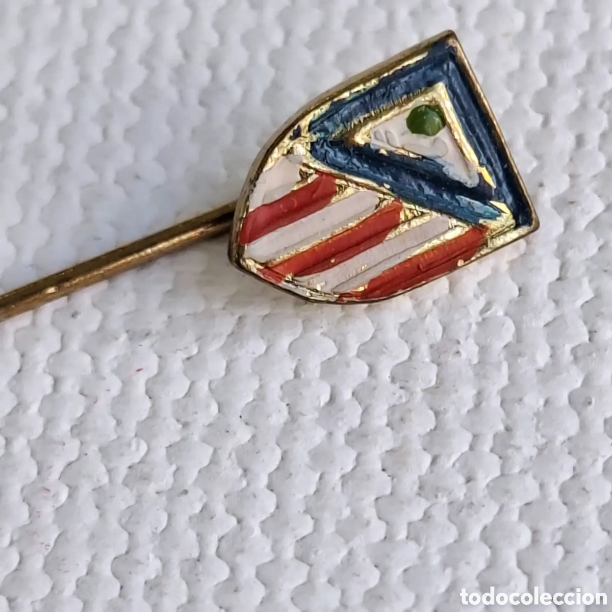 Coleccionismo deportivo: Alfiler Insignia Atl&eacute;tico de Madrid A&ntilde;os 40 de colecci&oacute;n