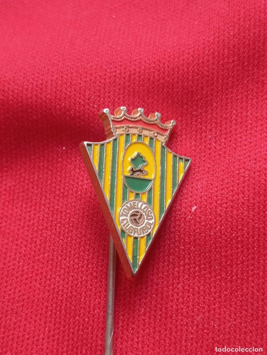 Coleccionismo deportivo: INSIGNIA CLUB FUTBOL TOMELLOSO PINS ALFILER