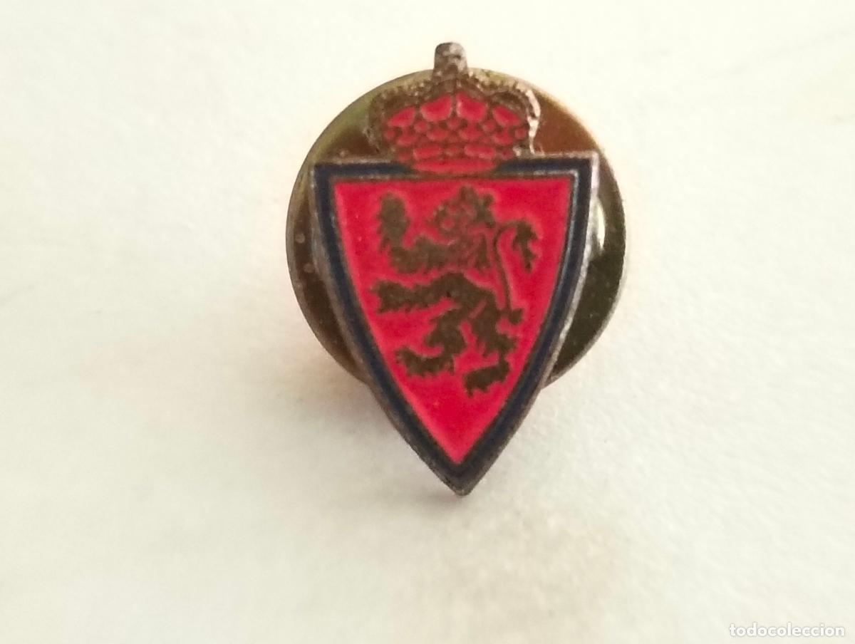Coleccionismo deportivo: ANTIGUA INSIGNIA DE FUTBOL, REAL ZARAGOZA