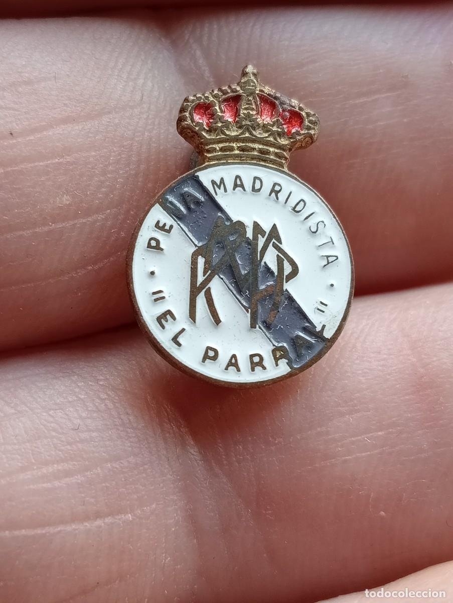Coleccionismo deportivo: INSIGNIA PE&Ntilde;A MADRIDISTA EL PARRAL REAL MADRID CLUB FUTBOL PINS SOLAPA