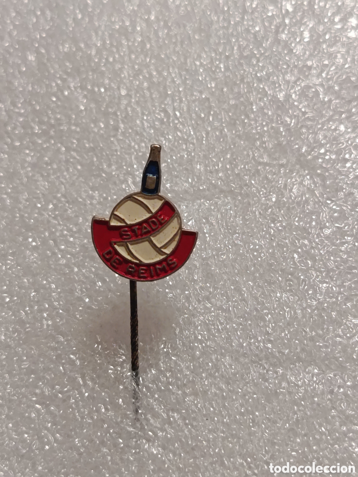 Coleccionismo deportivo: Pins de Alfiler vintage del club de f&uacute;tbol franc&eacute;s Stade de Reims