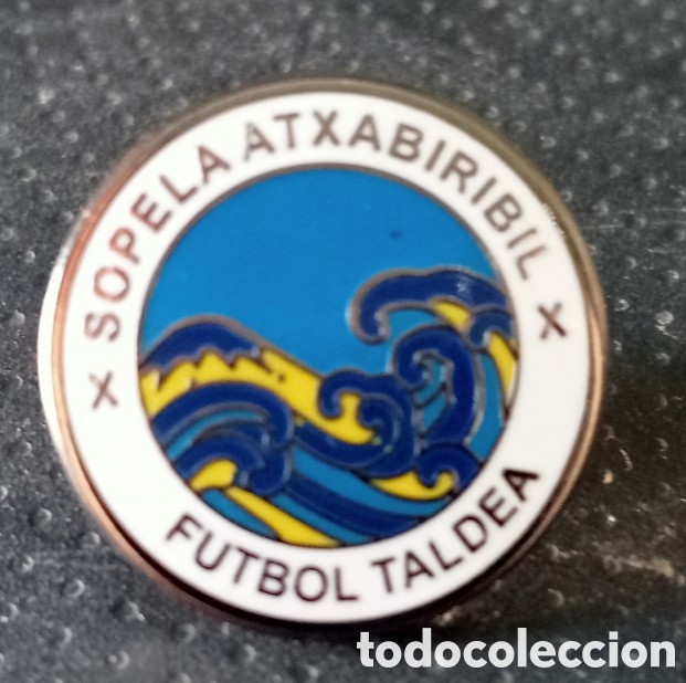 Coleccionismo deportivo: PIN F&Uacute;TBOL SOPELA ATXABURIBIL F.T.