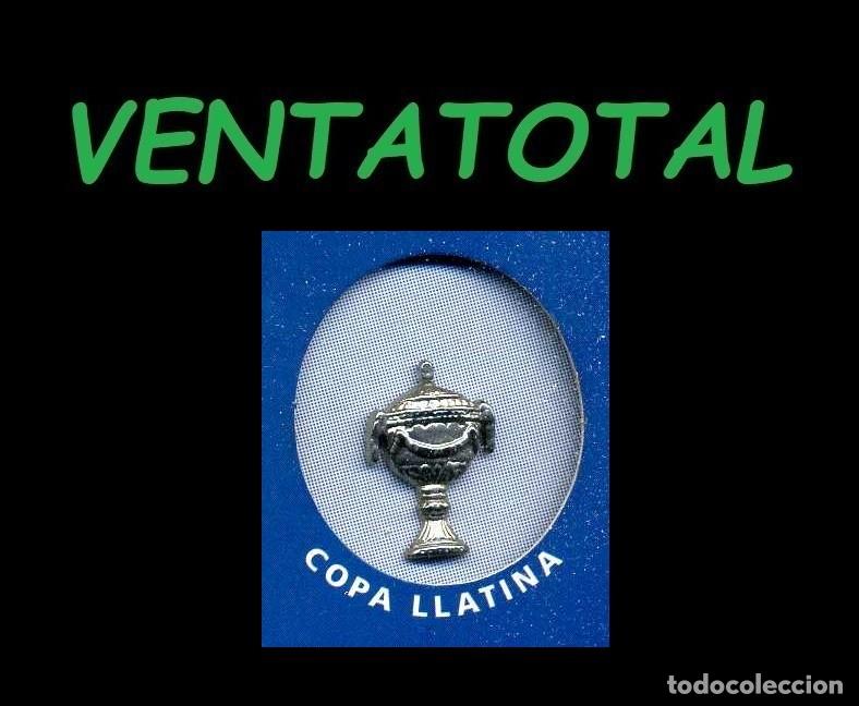 Coleccionismo deportivo: ANTIGUO PIN PLATEADO DE FUTBOL DEL BARSA COPA LATINA MEDIDA 2,3 X 1,5 CENTIMETROS
