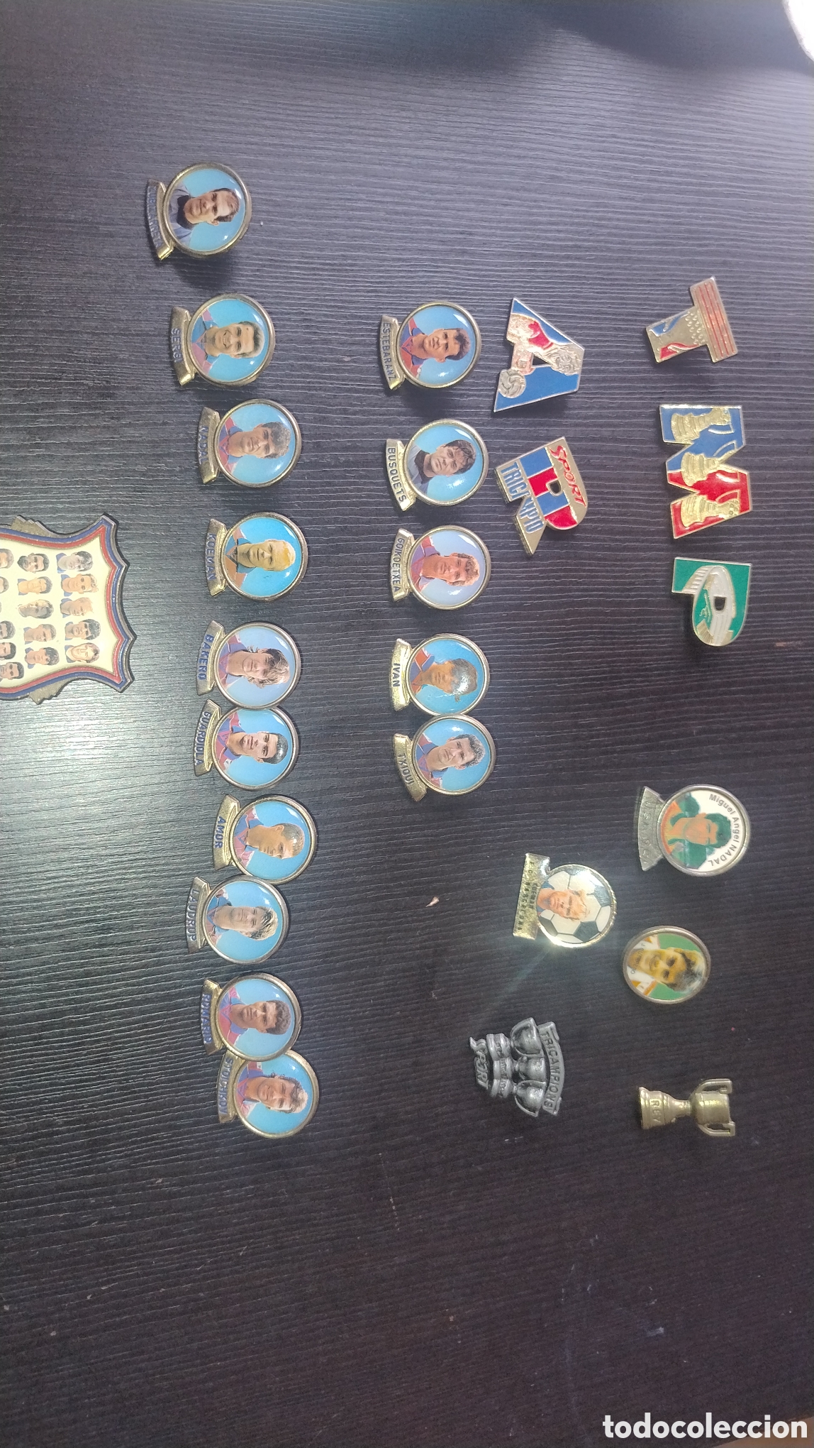 Coleccionismo deportivo: Pins del Bar&ccedil;a temporada 93-94 y algunos m&aacute;s
