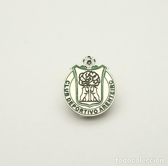 Coleccionismo deportivo: Badge Pin football clubs in Spain - CD Arenteiro