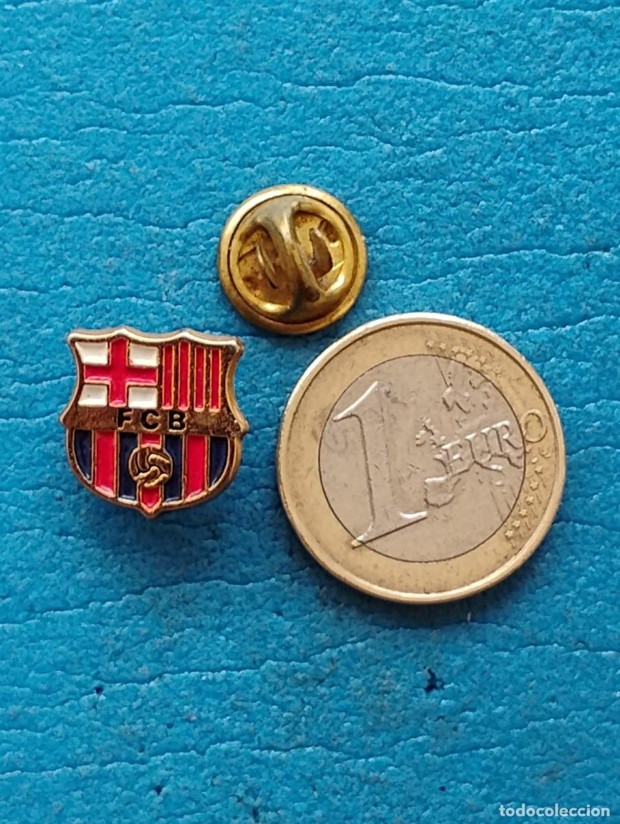 Coleccionismo deportivo: INSIGNIA/PIN ESCUDO F.C.B. FUTBOL CLUB BARCELONA