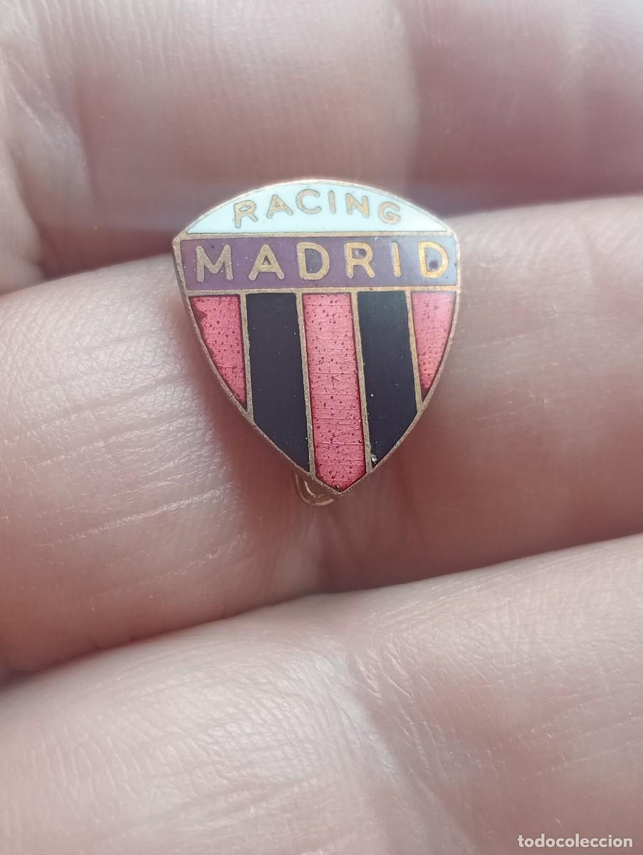 Coleccionismo deportivo: INSIGNIA ESMALTA RACING MADRID FUTBOL PINS ALFILER