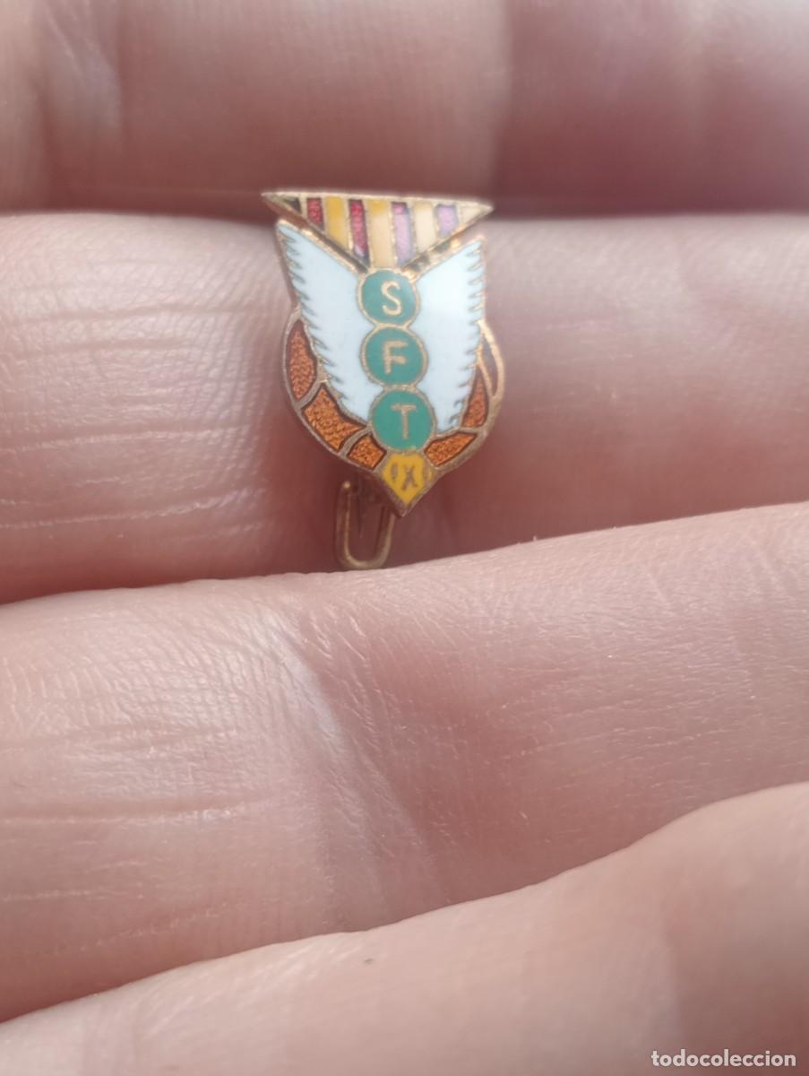 Coleccionismo deportivo: INSIGNIA SAGRADA FAMILIA TERRASSA BARCELONA (DESAPARECIDO) FUTBOL PINS ALFILER