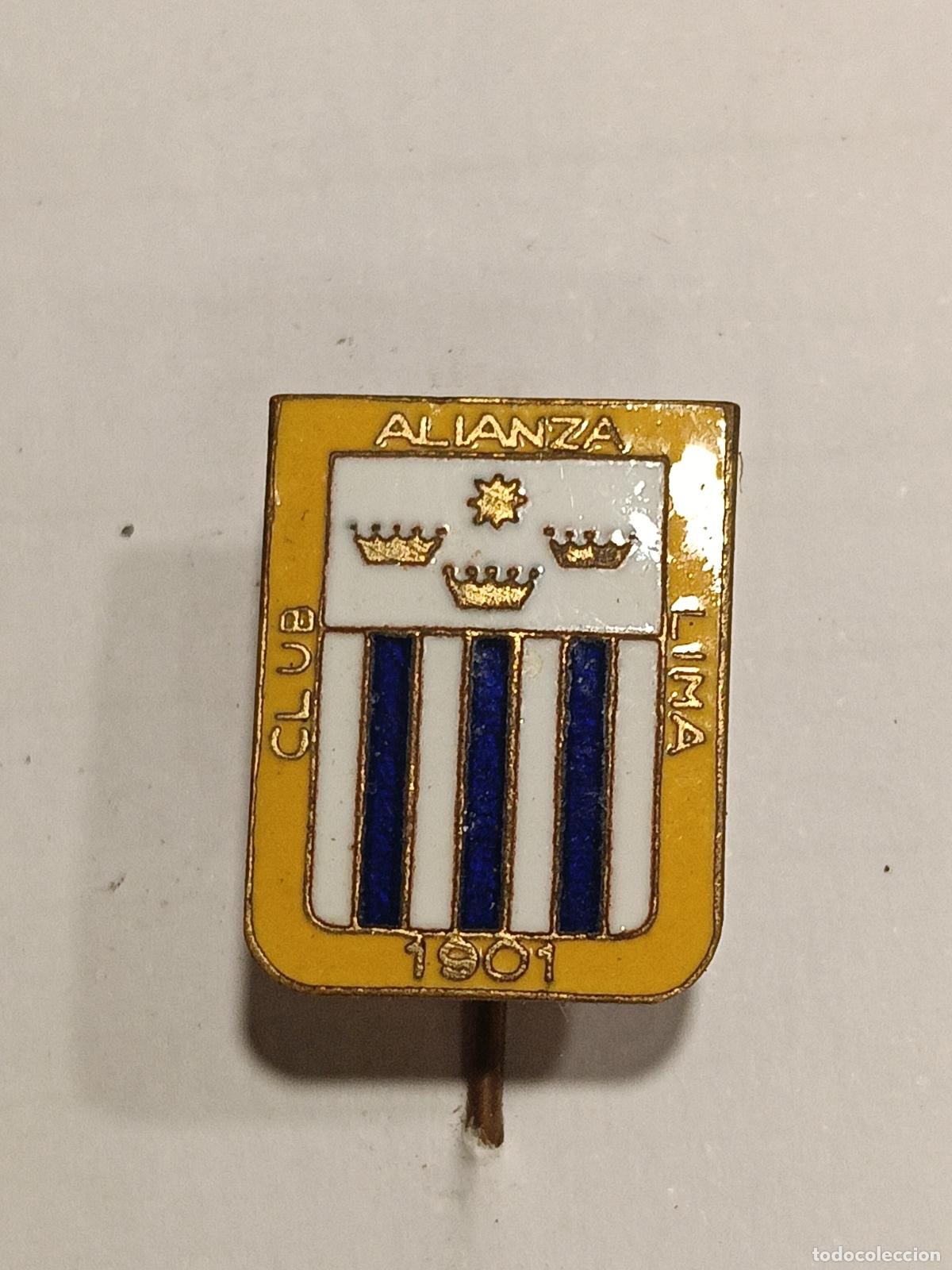 Coleccionismo deportivo: Antiguo pin escudo futbol club alianza lima 1901 insignia de aguja esmaltada equipo federaci&oacute;n peru