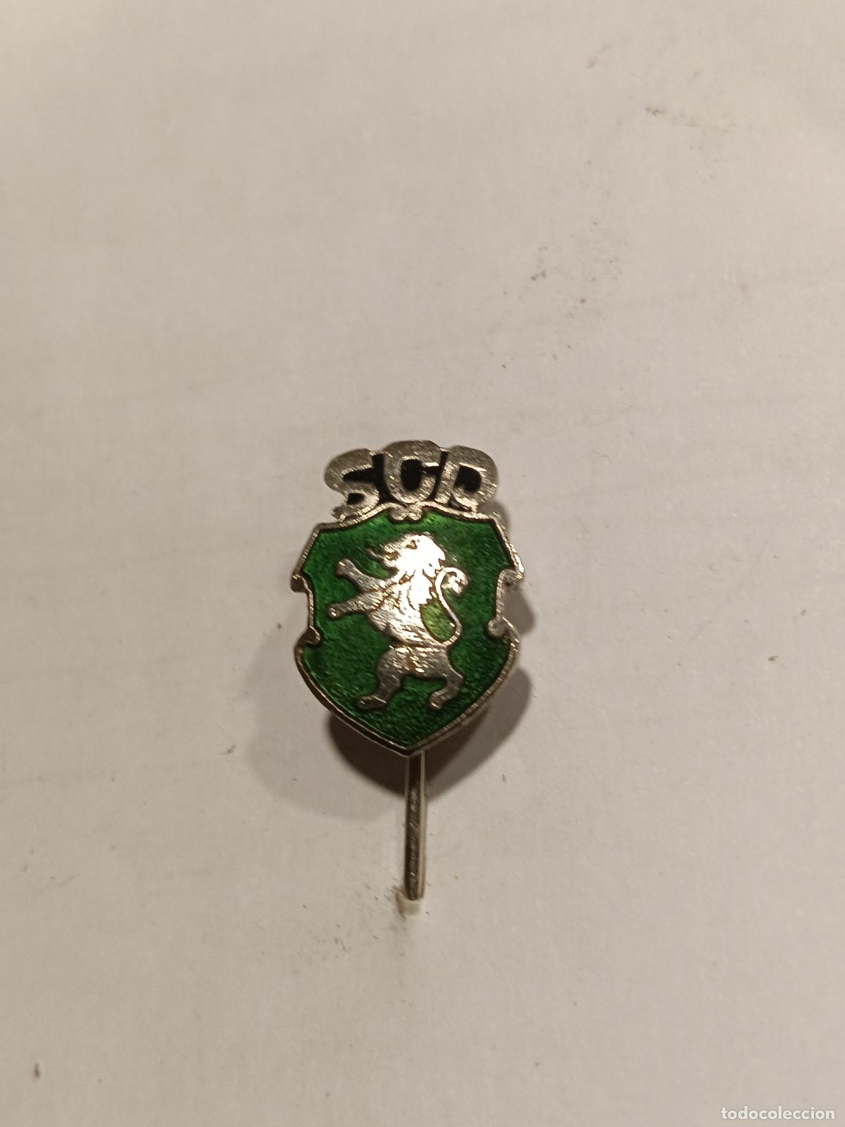 Coleccionismo deportivo: Antiguo pin escudo futbol Sporting club Portugal insignia de aguja esmaltada equipo portugu&eacute;s
