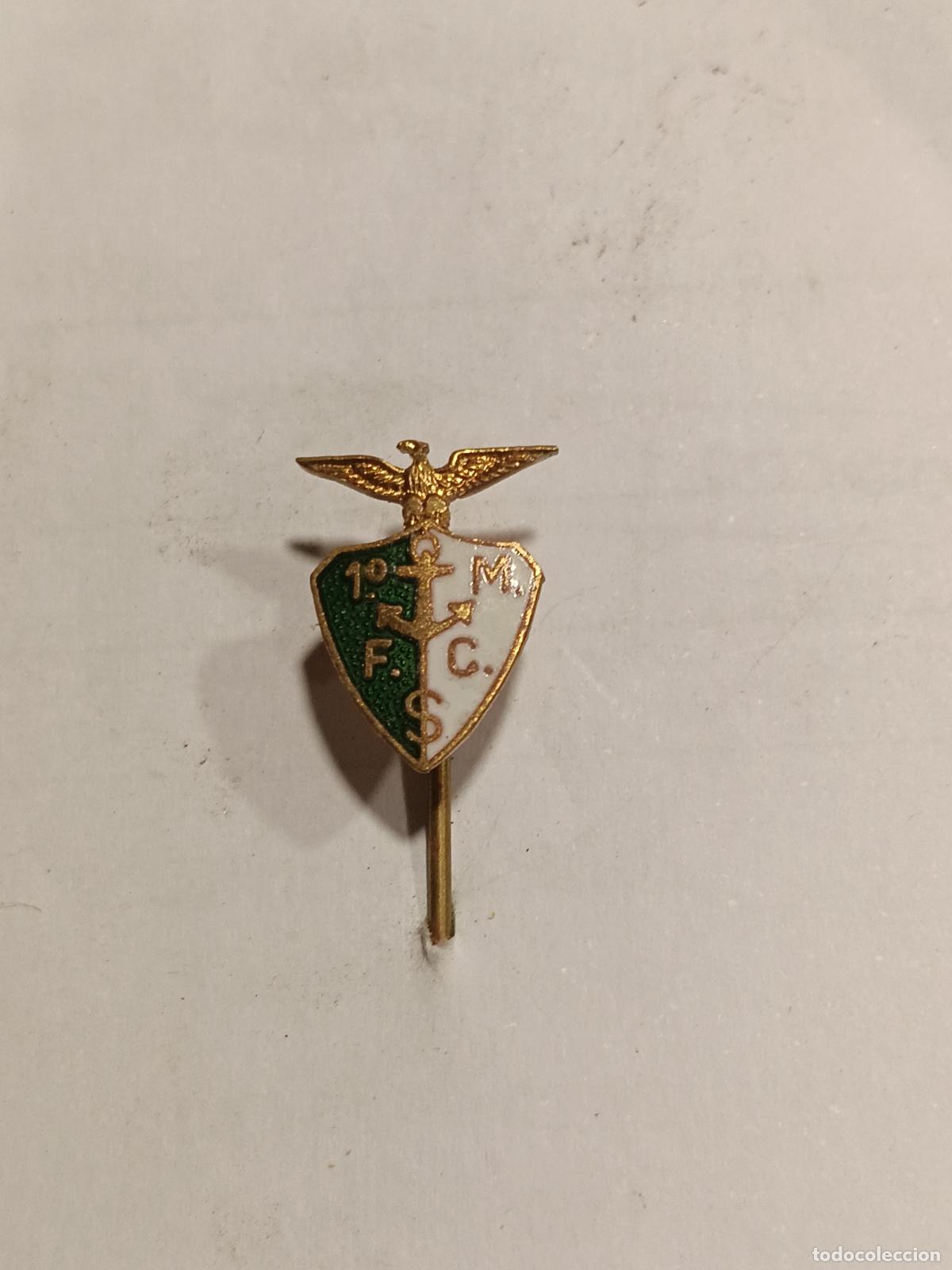 Coleccionismo deportivo: Antiguo pin escudo futbol club 1 maio sarilhense insignia de aguja esmaltada equipo portugu&eacute;s