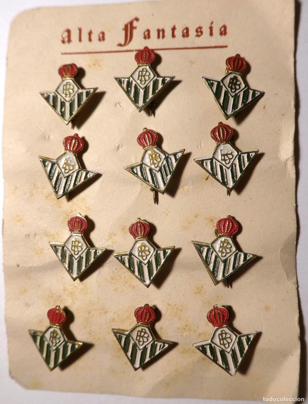 Coleccionismo deportivo: BLISTER CON 12 PINS INSIGNIA - BETIS BALOMPIE, de aguja a&ntilde;os 60