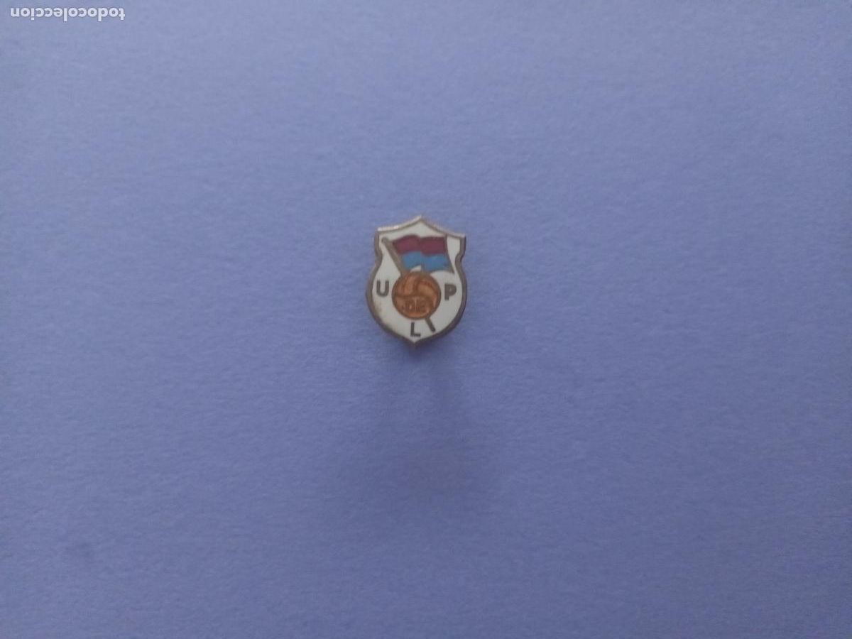 Collezionismo sportivo: INSIGNIA FUTBOL UNION POPULAR DE LANGREO