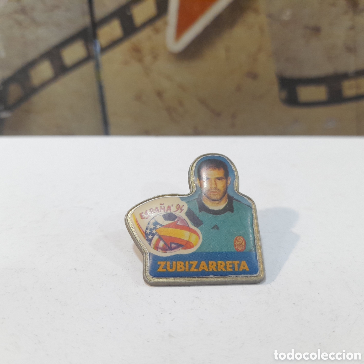 Coleccionismo deportivo: Pin Mundial 94: Zubizarreta