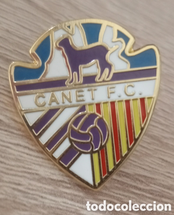 Collectionnisme sportif: PIN F&Uacute;TBOL CANET F C