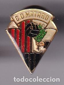 Collezionismo sportivo: PIN DE FUTBOL DEL CLUB MATARO (FOOTBALL)