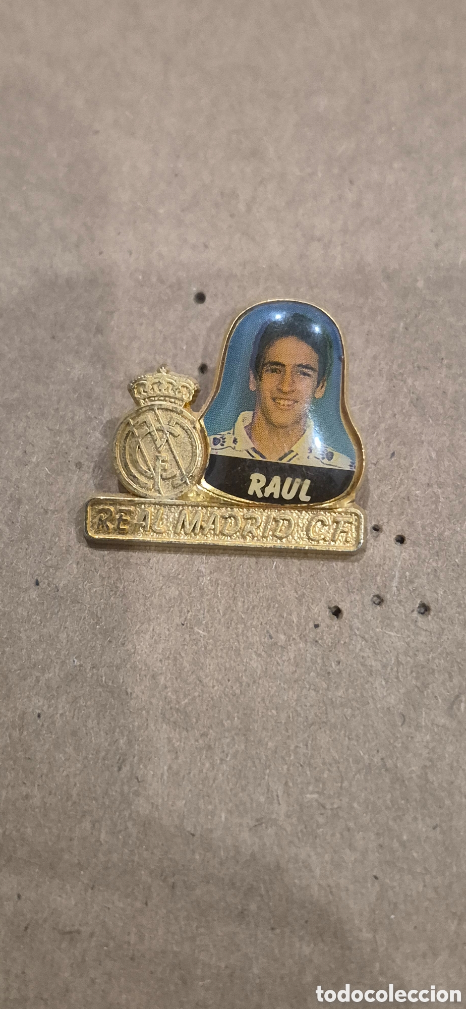 Collezionismo sportivo: Pin Real Madrid Club de F&uacute;tbol a&ntilde;os 80-90