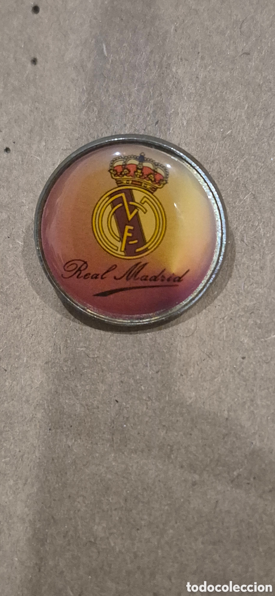 Collezionismo sportivo: Pin Real Madrid Club de F&uacute;tbol a&ntilde;os 80-90