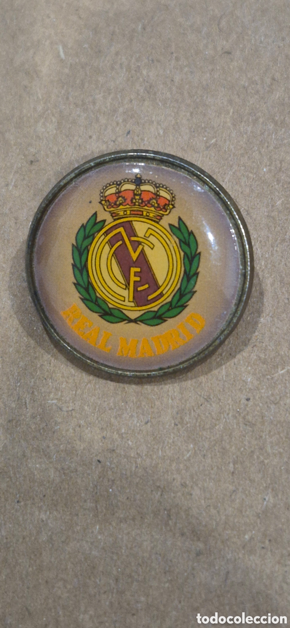 Collezionismo sportivo: Pin Real Madrid Club de F&uacute;tbol a&ntilde;os 80-90