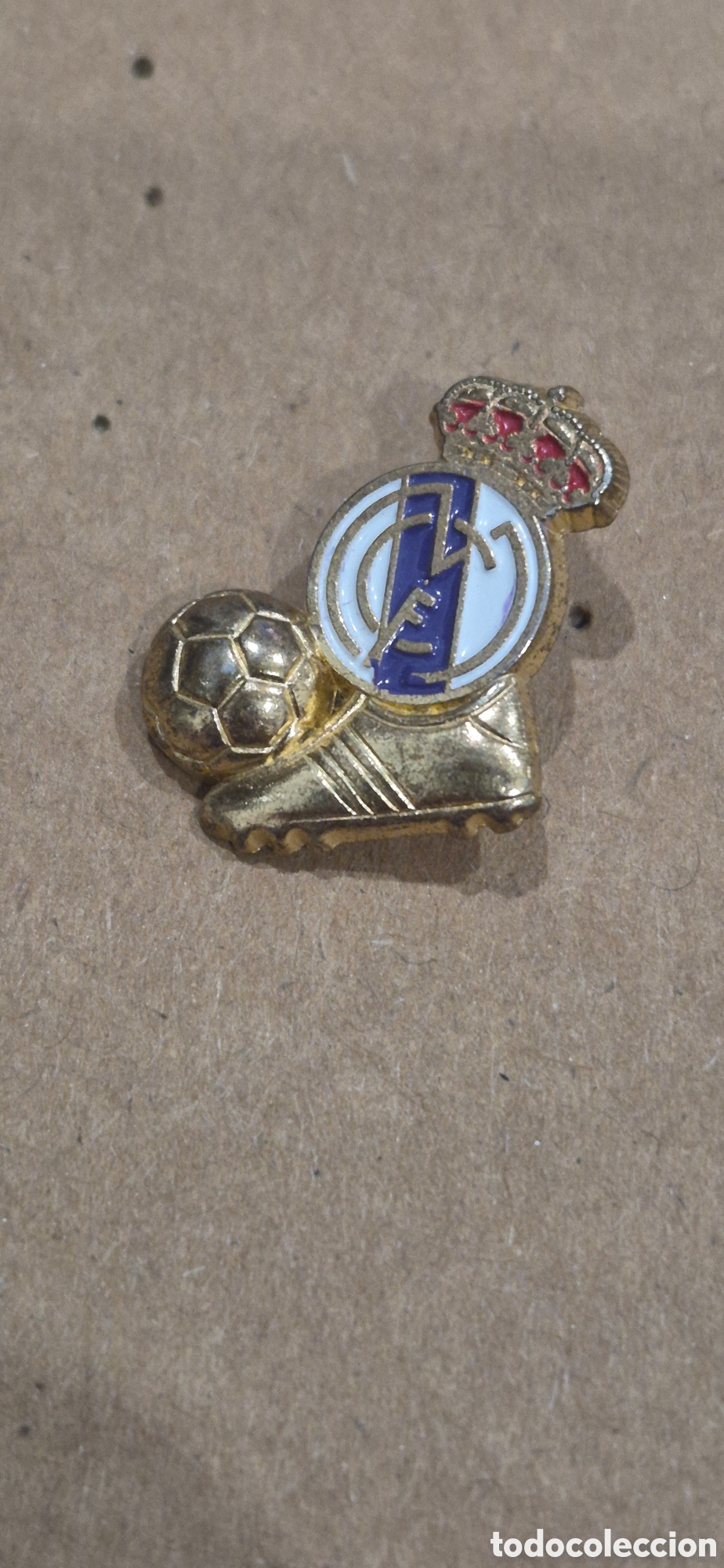 Collezionismo sportivo: Pin Real Madrid Club de F&uacute;tbol a&ntilde;os 80-90