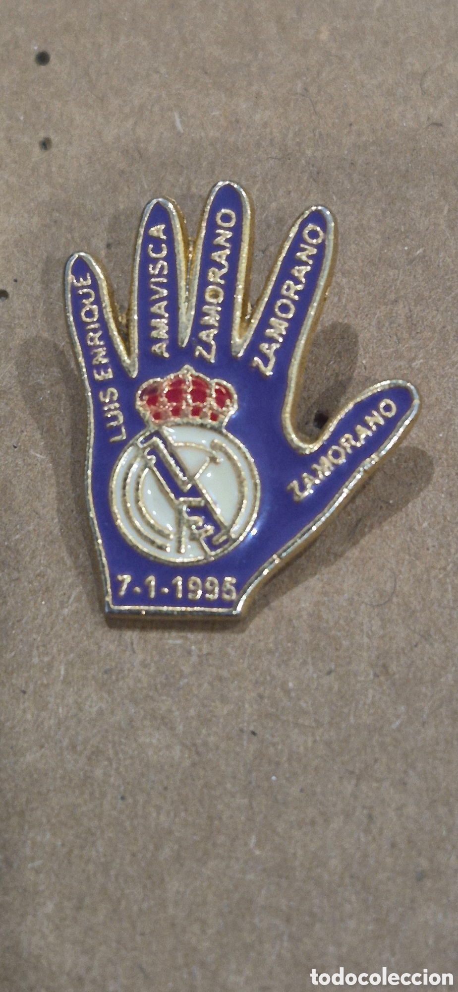 Collezionismo sportivo: Pin Real Madrid Club de F&uacute;tbol a&ntilde;os 80-90