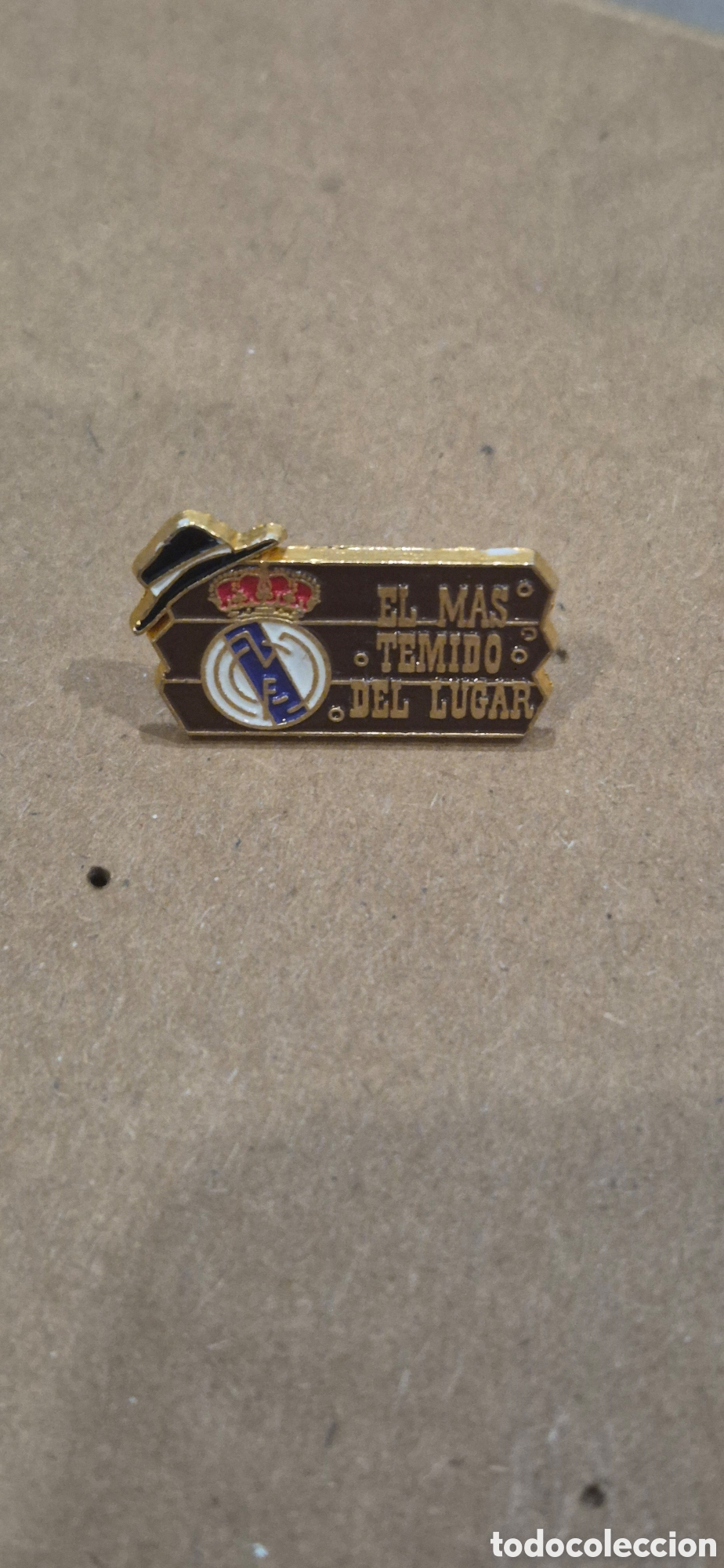Collectionnisme sportif: Pin Real Madrid Club de F&uacute;tbol a&ntilde;os 80-90