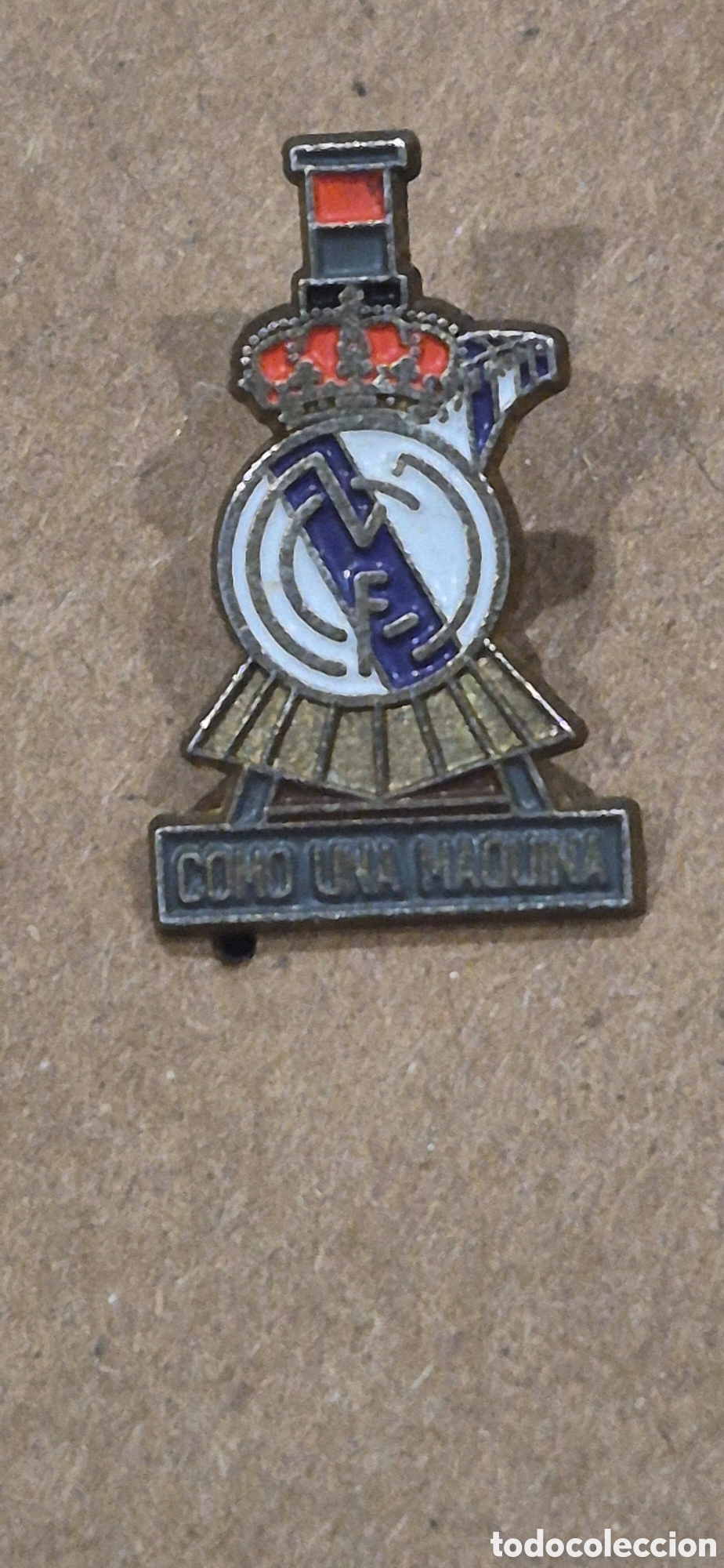 Coleccionismo deportivo: Pin Real Madrid Club de F&uacute;tbol a&ntilde;os 80-90