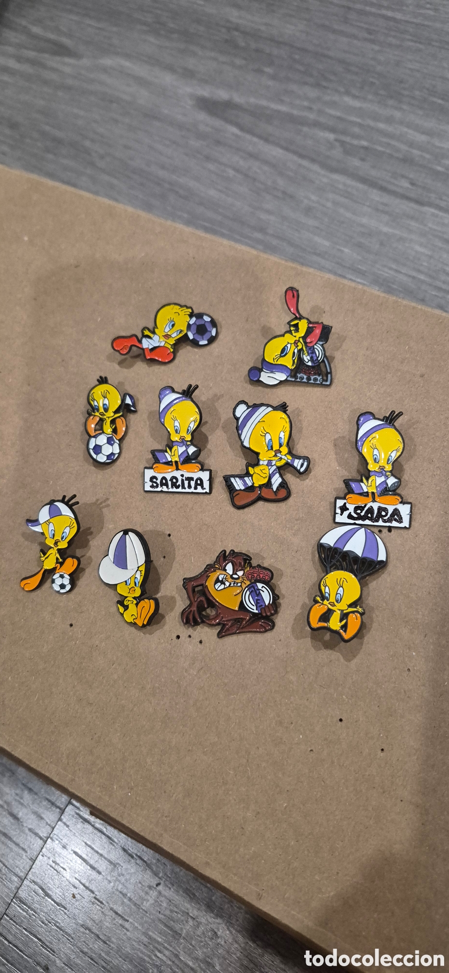Collectionnisme sportif: 10 PINS METAL BADGE FUTBOL REAL MADRID C.F. PIOLIN WARNER BROS