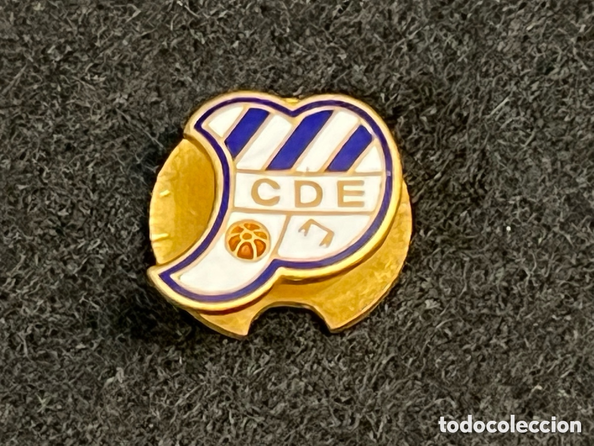Collectionnisme sportif: CD CE CLUB DEPORTIVO ESPORTIU EUROPA ANTIGUA INSGNIA ESMALTADA OJAL SOLAPA PIN JOAN GAMPER BARCELONA