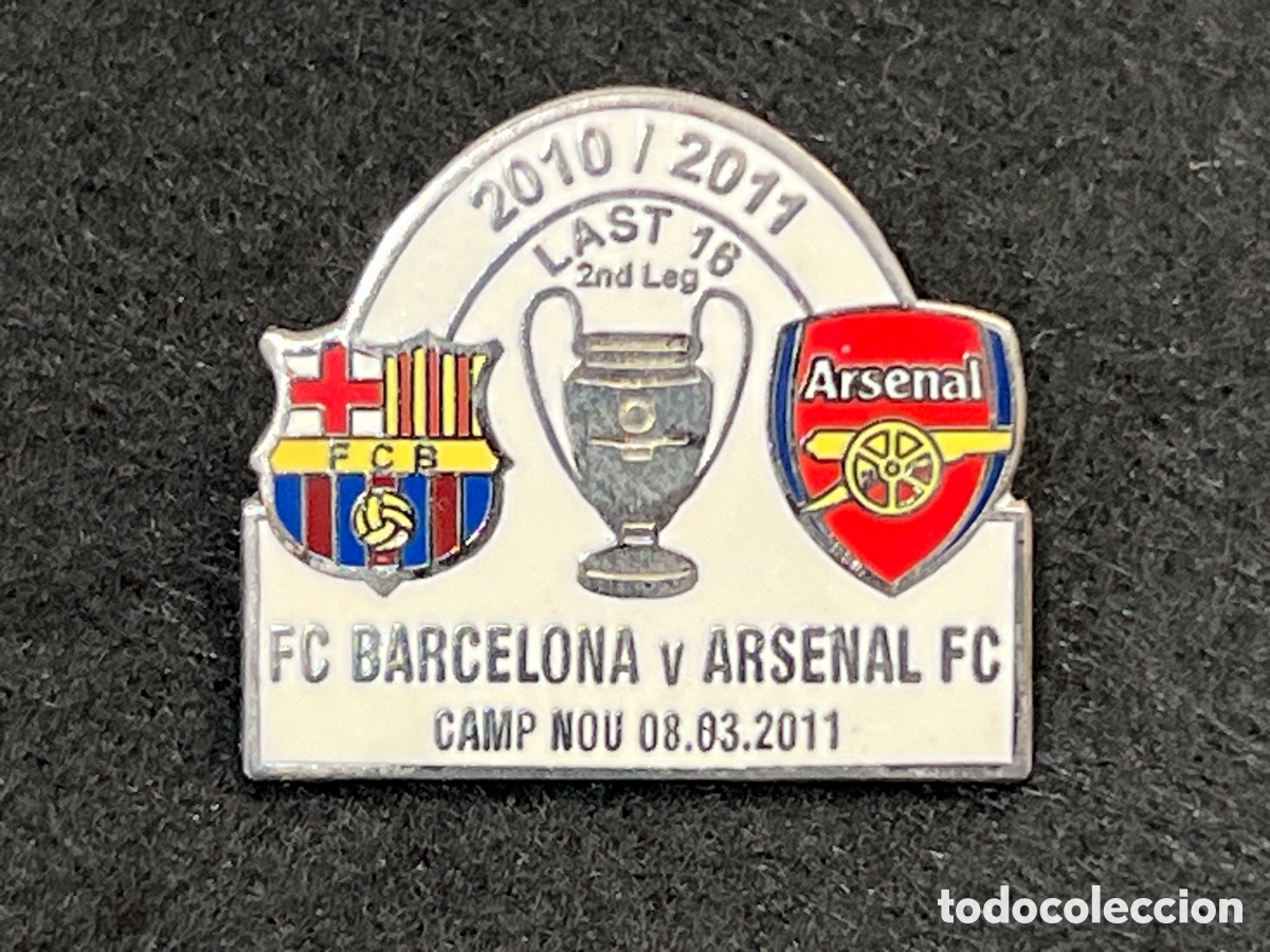 Coleccionismo deportivo: PIN FC BARCELONA ARSENAL CHAMPIONS LEAGUE 2010-2011 OCTAVOS FINAL INSIGNIA BAR&Ccedil;A.