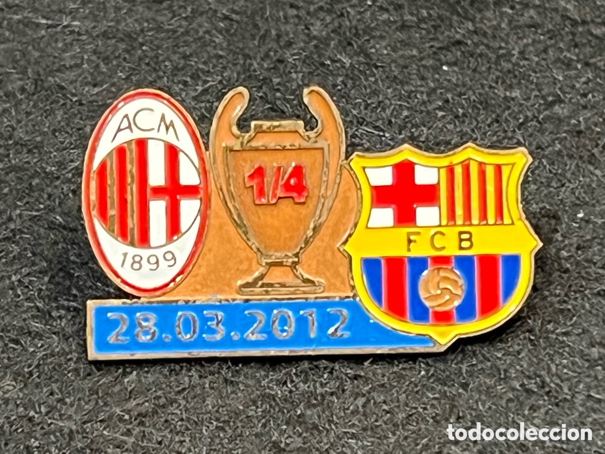 Coleccionismo deportivo: PIN AC MIL&Aacute;N FC BARCELONA CUARTOS DE FINAL CHAMPIONS LEAGUE 2011-2012 28/03/2012 INSIGNIA