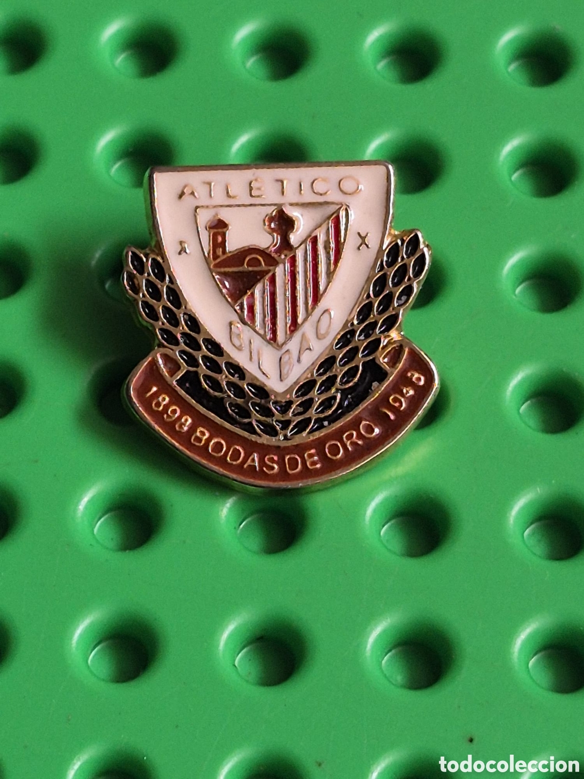 Coleccionismo deportivo: Pin Athletic Bilbao Bodas de Oro del Club