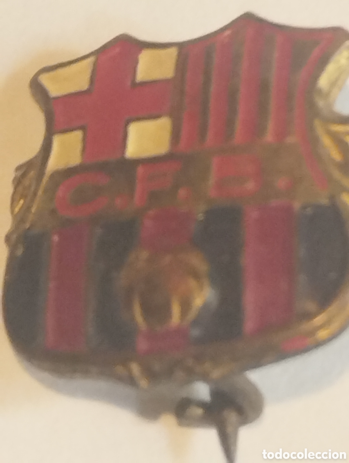 Coleccionismo deportivo: Aguja de solapa C.F. Barcelona