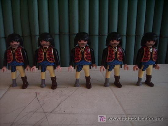 Playmobil: CINCO PIRATAS DE PLAYMOBIL - Foto 1