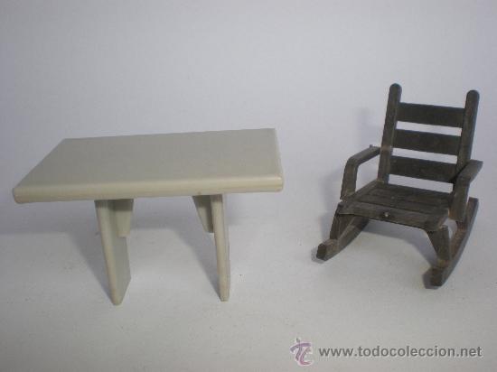 Playmobil: JUEGO DE MECEDORA Y MESA DE PLAYMOBIL - Foto 1