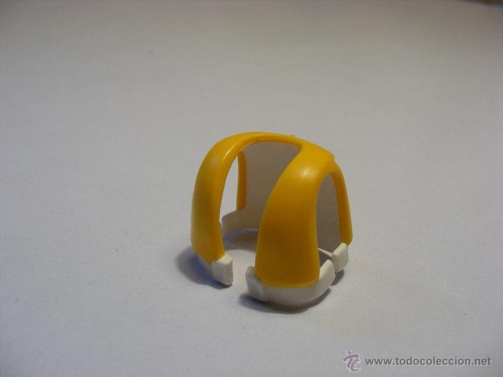 Playmobil: PLAYMOBIL  CHALECO AMARILLO - Foto 1