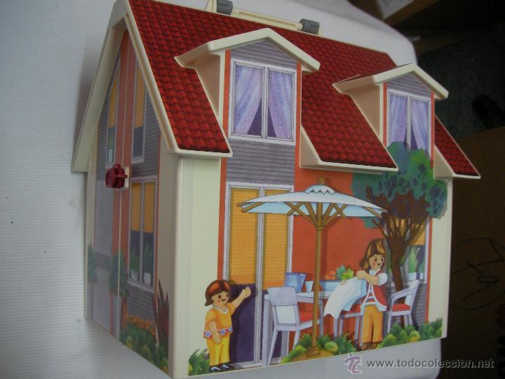 Playmobil: GRAN CAJA PLAYMOBIL CON CASA Y COMPLEMENTOS Y ACCESORIOS VARIOS - Foto 2