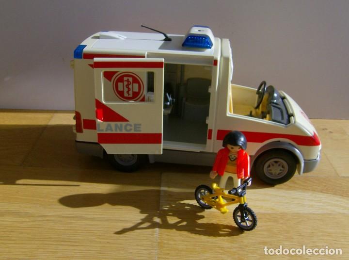 Playmobil: PLAYMOBIL AMBULANCIA - Foto 1