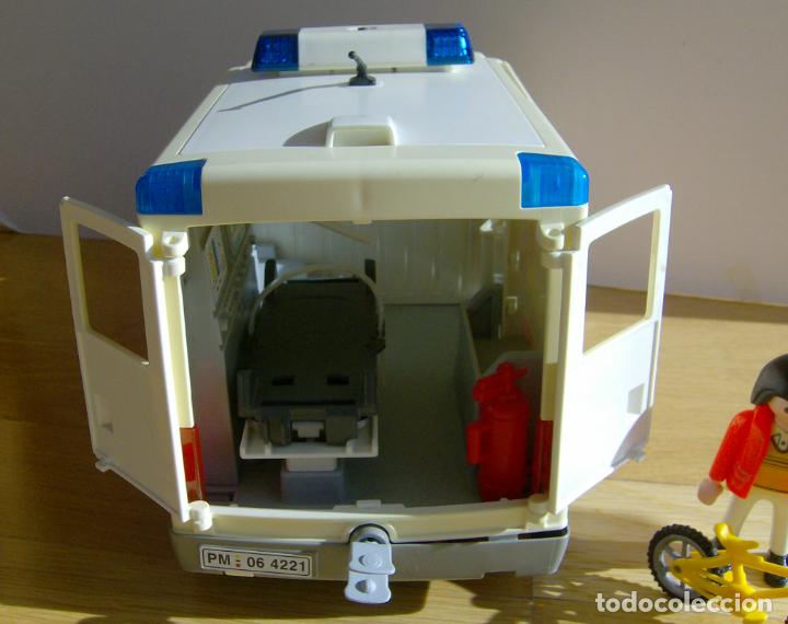 Playmobil: PLAYMOBIL AMBULANCIA - Foto 4