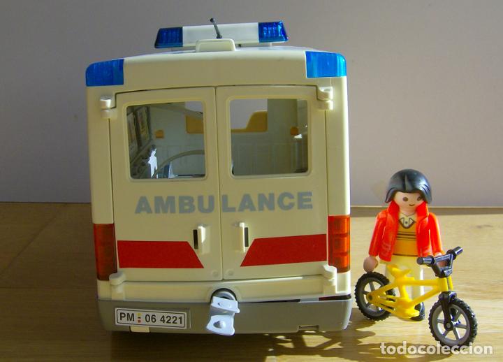 Playmobil: PLAYMOBIL AMBULANCIA - Foto 5